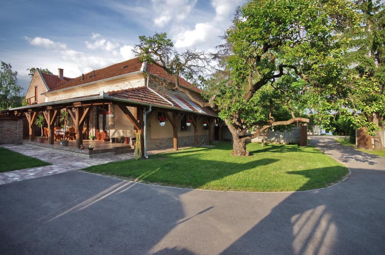 Villa Rusztika Jula Exterior foto